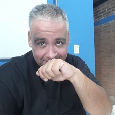 marcosrupil's profile picture. Feliz papá de Luciano, Matías, Juliana y Lorenzo, enamorado de Gise y agradecido de la vida misma.