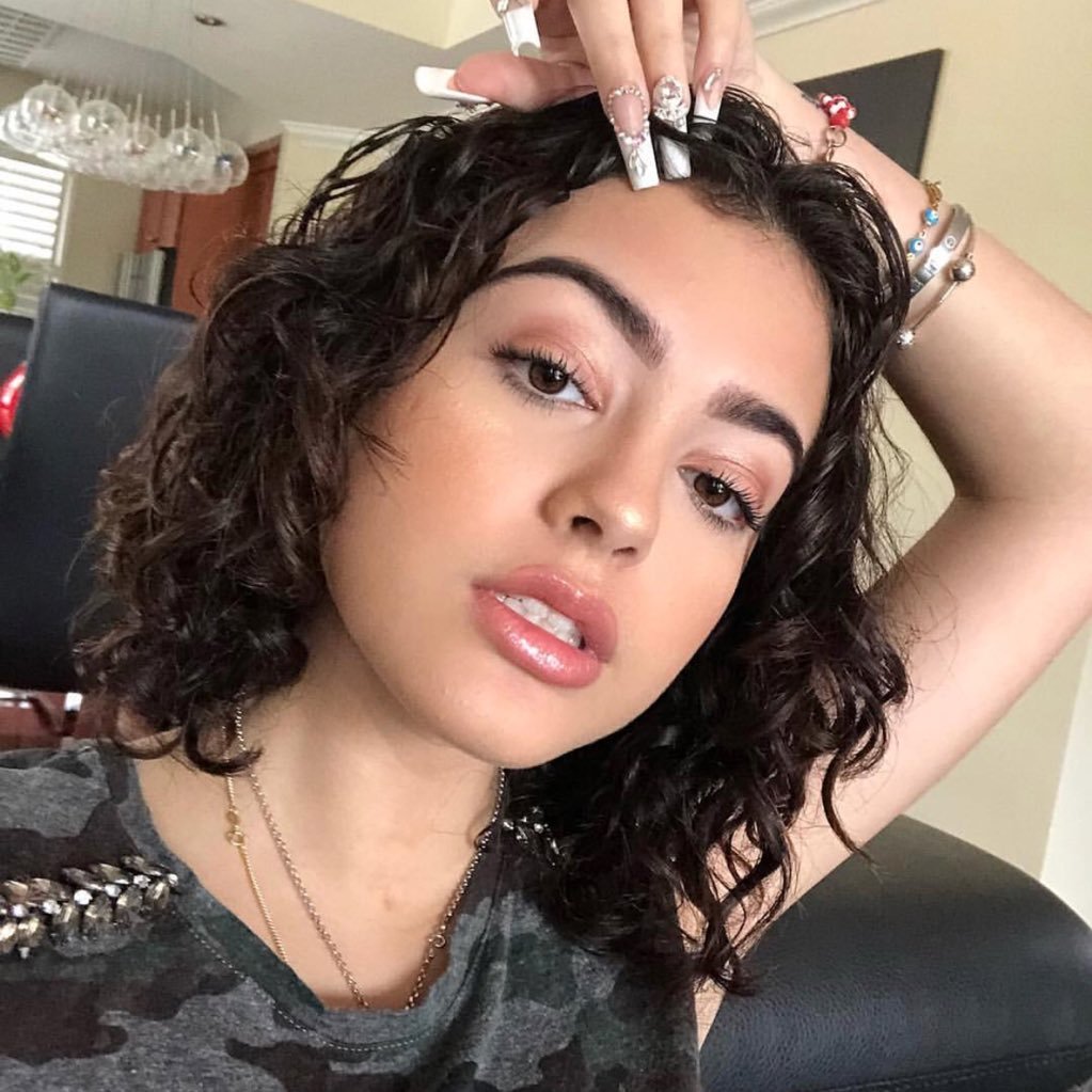 Malu trevejo pictures