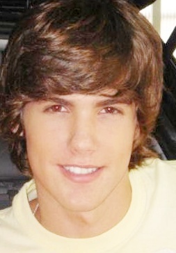 Fc dedicado ao divo @emilioeric (L) ' . Criado em : 01/06/10 . *-*
Dona: @janicealmeida_