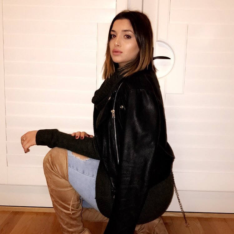 aderbalian's profile picture. less drama...more karma ✨