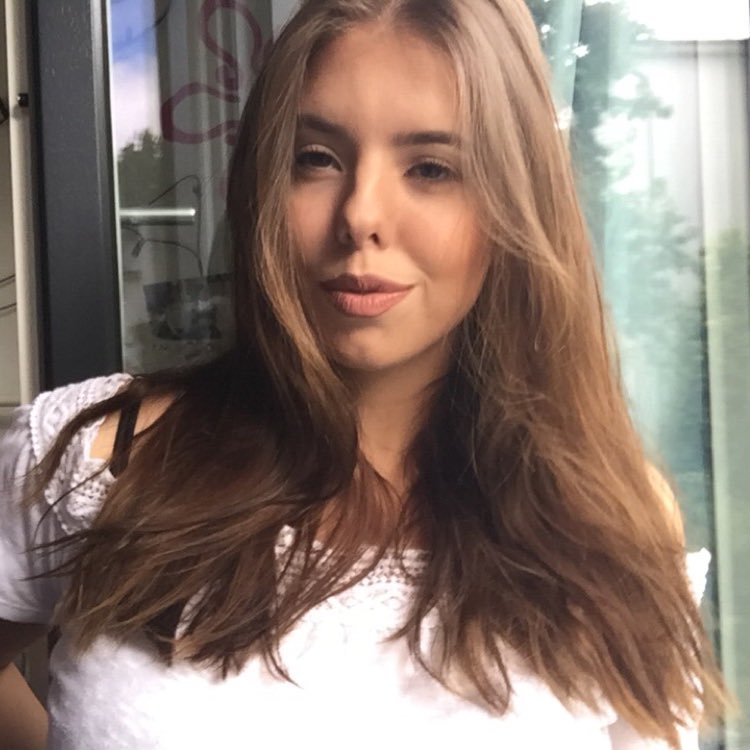 German-Romanian ~ 20 y/o ~ Chem Major 👩🏻‍🎓