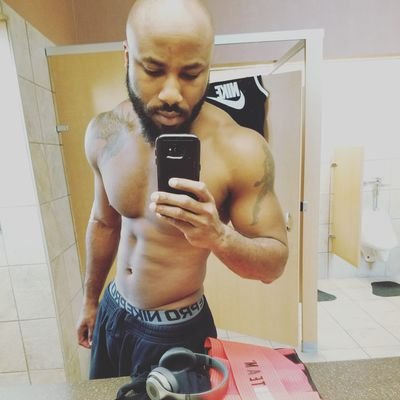 Yung_Drive's profile picture. live#AboveitAll