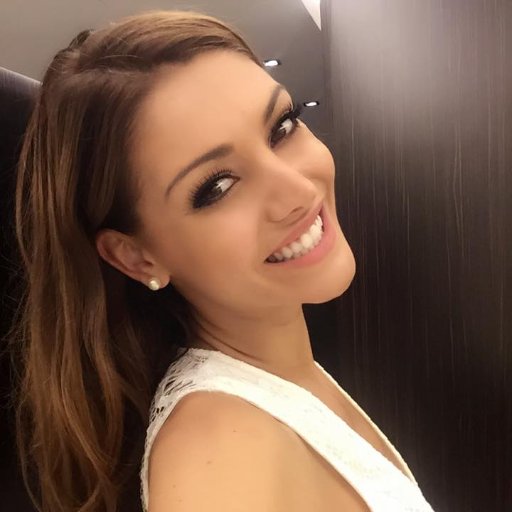 andrecardenne's profile picture. Facebook : Andrea  Cardenne