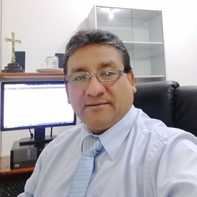 Ing. Administrativo con MBA en USIL y Fullerton California State University, Gerente Público de SERVIR, Post Grado Administración Pública en ESAN y ENAP/SERVIR.