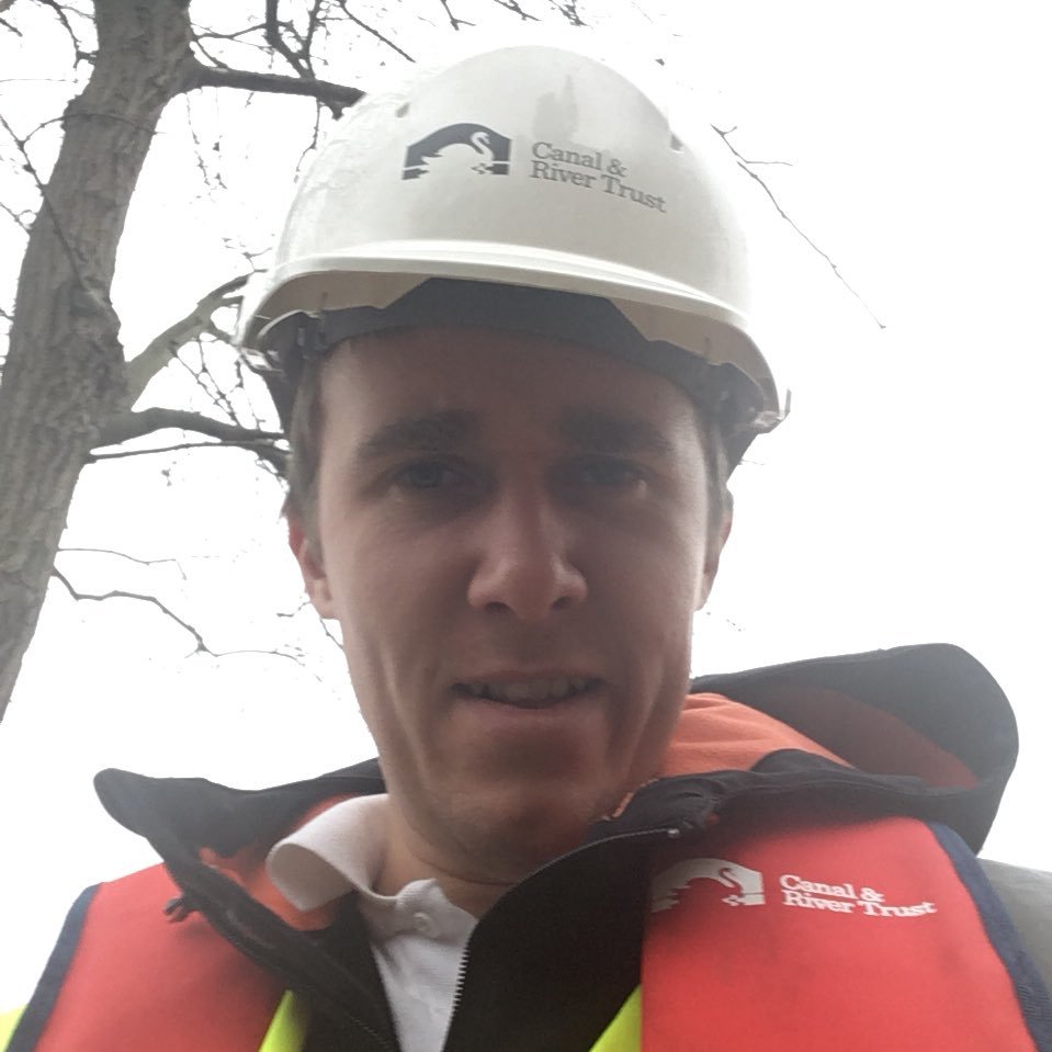 Operational Contract Supervisor covering the Yorkshire & North East Waterway. All Tweets and opinions are my own views.