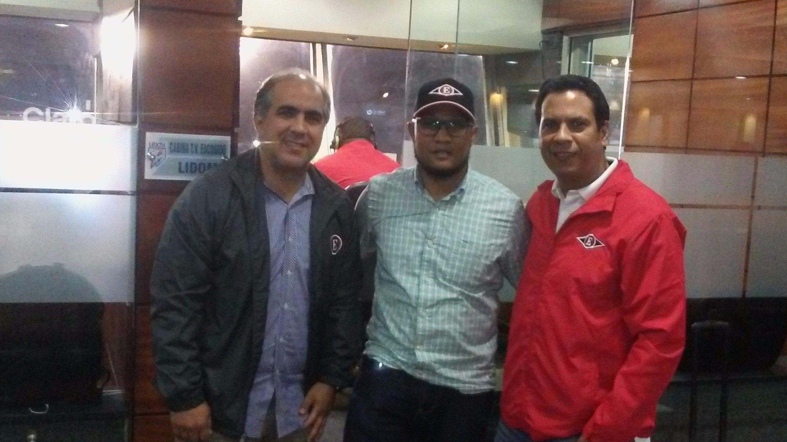 Lic en Contabilidad,Fanatico #1 de los @dodgers & @EscogidoBBclub  seguidor del mejor #narrador  de béisbol de #RD @jmena26