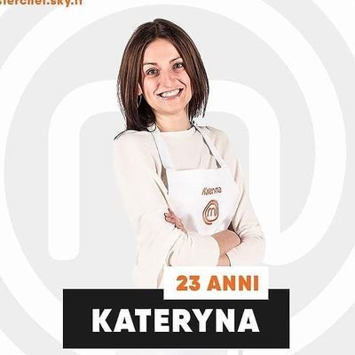 Nasco nel 1993 in Ucraina e vivo in Italia (Salerno)! Sono laureata in ingegneria elettronica e sono una concorrente di Masterchefitalia7!