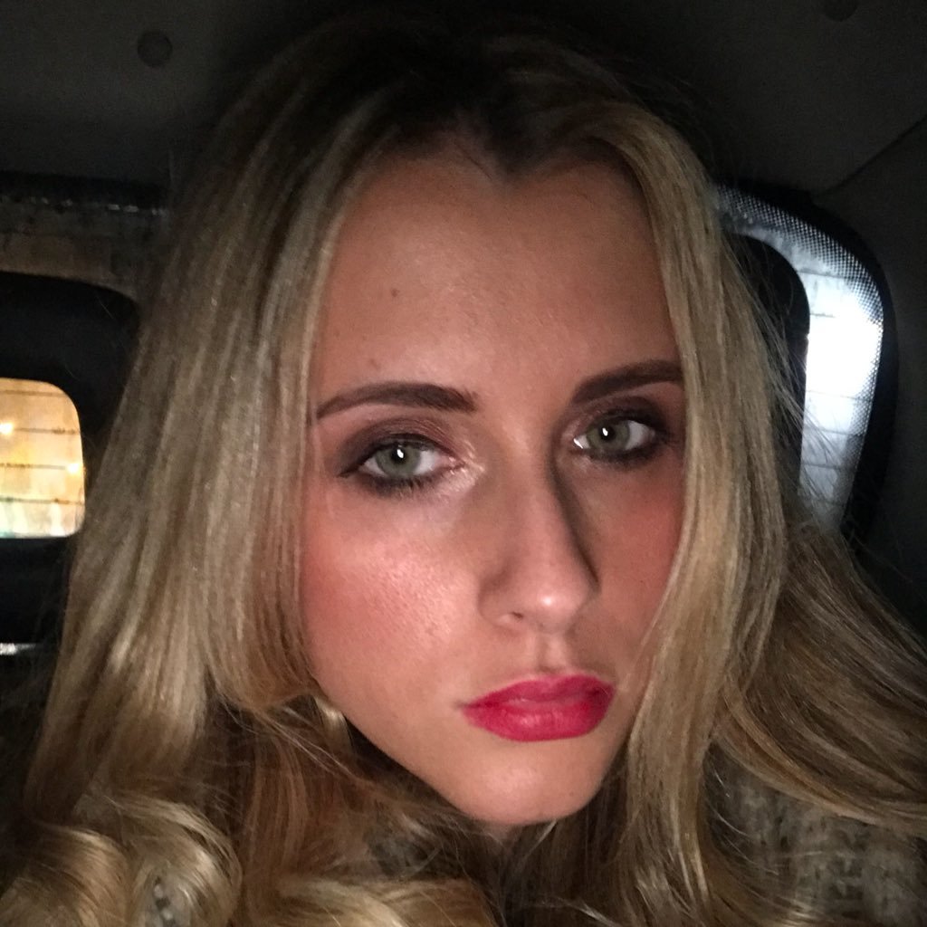 Rachy_Sale's profile picture. Mummy 👩‍👧  Wife 👰🏻   Animal Lover 🐱      United Fan ⚽️