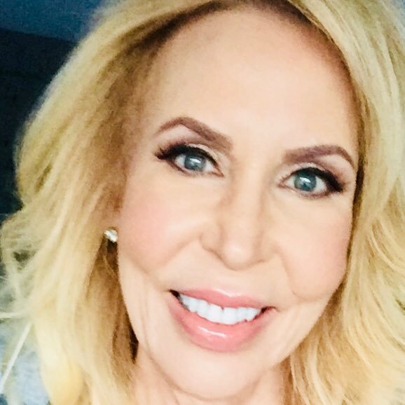 Erica Lauren EricaLaurenmilf Twitter profile Twuko