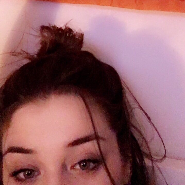 chloemajorr's profile picture. \\ brain puddle \\