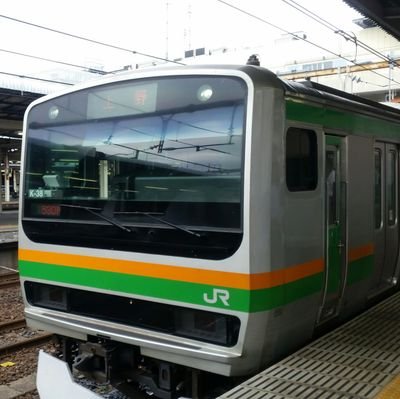 自分は鉄道が好きで、鉄道に関する事をメインでツイートしようと思います。気分でそれ以外のツイートもしようと思います。どうかフォローを宜しくお願いします。🙏