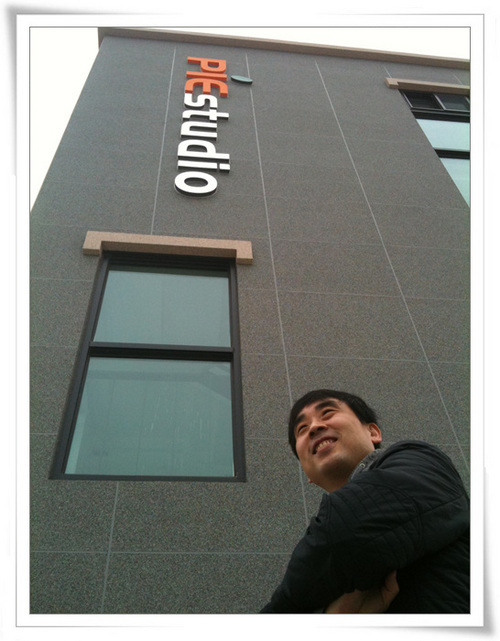 ocrient's profile picture. music composer, music arranger, inline marathoner, photographer, motion grapher,iPHONE4, iPAD 32G 3G, one more hobby?