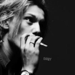 |#Snedgy|| A diary with no drawings of me in it? Where are the torrid fantasies? The romance covers? Tell me, @OfRunicAbility. ~~~~~~Parabatai: @SagittaTimere