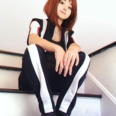 razecious's profile picture. 