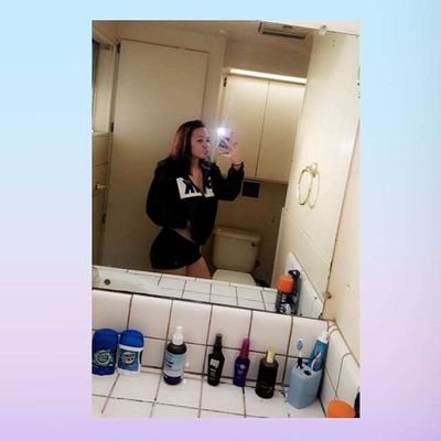 Taylor_1769's profile picture. 17 // hanford, ca // The Dolan twins & Bill Skarsgard are the reason I smile😊 (most of the time)💕