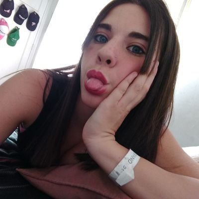 MorenaCasla's profile picture. Ig: moree_casla
snap: nadiamorena3
   






hockey//San Lorenzo ♥️💙