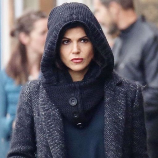 {Inhaling your breath into my body, taking you into my soul, all this, through a kiss.} #EvilRegalTrubie (MC)