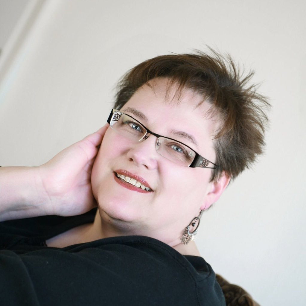 jpooh8318's profile picture. Recovering English major. Writer & photographer in the land of 10K lakes. Instagram: @JustPlainJane