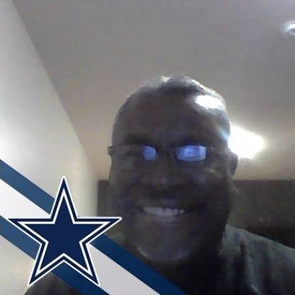 saylescortez's profile picture. IT