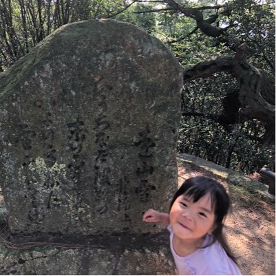 adapadap2327's profile picture. 