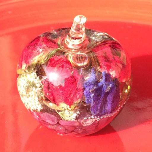 MikoOrgonefacto's profile picture. 新しいアカウントです。こちらの方で宜しくお願いします😀バリ島でオルゴナイトに出会いそのスピリチャルなエネルギーに魅せられ、創り始めました。 現在バリ島と日本を行ったり来たり中。販売休止中です。
https://t.co/sfdXAMvVxN