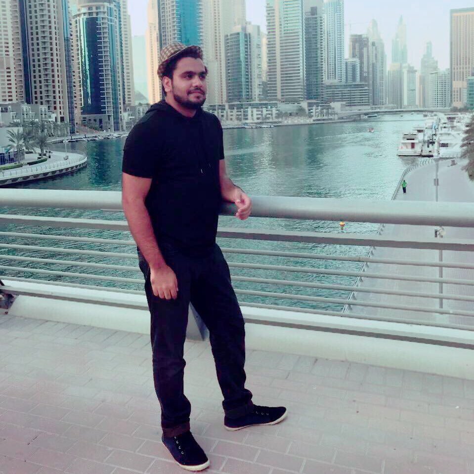 لکھ منتاں منیاں لا حاصل ، ایک مینت کیتی من یار گیا
ایک مسئلہ زیر ، زبر ، دا سی، جو سمجھ گیا لنگ پار گیا...!!