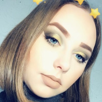 missesclary's profile picture. Make-up Junkie 😍