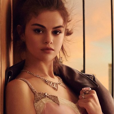 •FAN ACCOUNT•
🇧🇷 O portal dos selenators! 
Notícias sobre Selena Gomez e votações!
Ice Cream is out now! https://t.co/WaJVc2dXlu