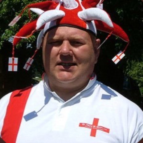 1. football first 2 brexit Means brexit 3. Missing my ex’s (wives) 4. dad of two dont like it do one ! carling if your asking cider for poofs 🍺🏴