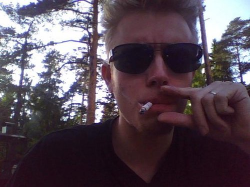 KakDima's profile picture. Задрот EvE Online, люблю Тяцю в жизни, а также кэпсы.

Сергей Антонов, иди на хуй!