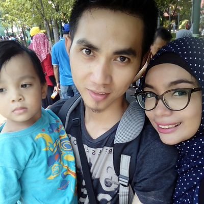 Saya adalah Saya! Tak sama dgn org lain, baik dari fisik, mental & spiritual. Berusahalah jadi diri sendiri, bukan peniru!