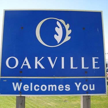 Looking for the latest & greatest in Oakville? Follow to keep track of new restaurants, live entertainment, store openings, and fun sightings #spottedinoakville