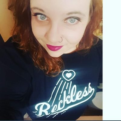 Mental Wellness Blogger 💻
Self-Love Advocate 👩
Essential Oil User 💜
Believer in Unicorns 🦄