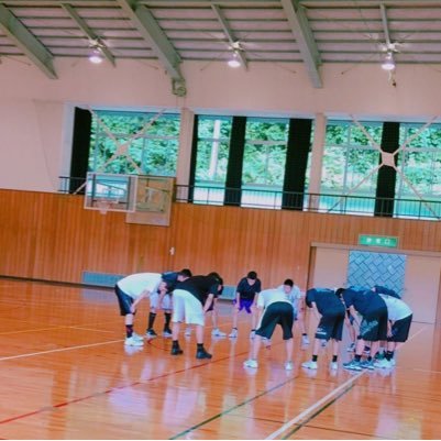都立青山高校男子バスケットボール部です⛹🏻🏀 何かあればDMへ📩 ※マネ運営です