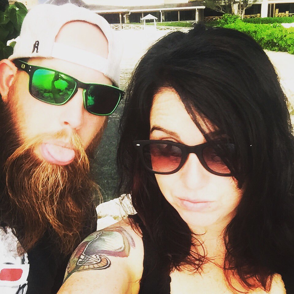 shanda_joh's profile picture. 