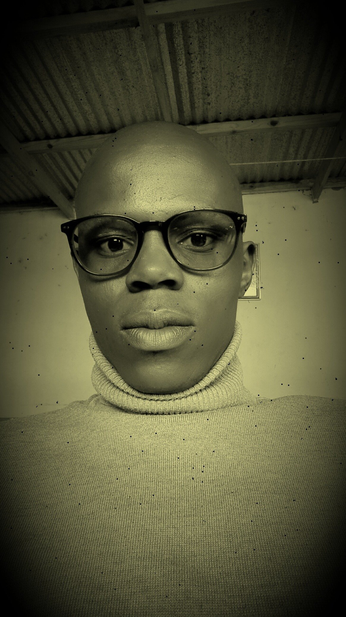 Faithful believer, student,love n care....music is my life.i am the master of my own fate