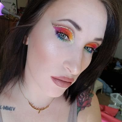 AmandaReese21's profile picture. self taught mua 
@blondebeauty214 on Instagram