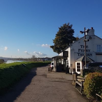 Olde English pub on the banks of the River Mersey along the Trans Pennine Trail serving great beer,live music and home to the world famous Ferry fish & chips