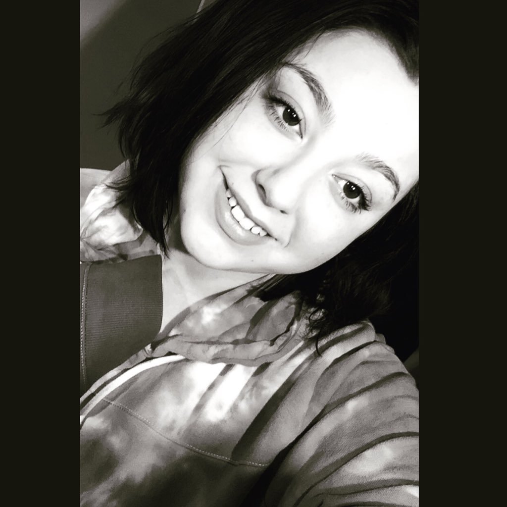 taylor_walker66's profile picture. 🎀 T A K E N 🎀