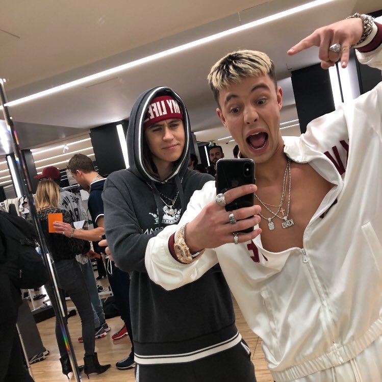 CashOldMagcon's profile picture. CASH IS BACK✌🏼