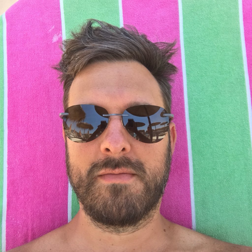 I cycle, play soccer, listen to Reggae, walk under ladders and laugh in the face of my own misfortune. Living with AiWS. Principal Software Engineer at @ansible