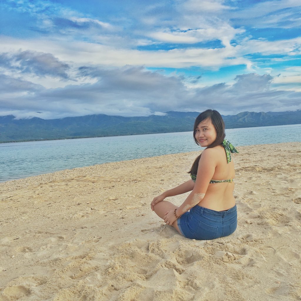 Be the girl everyone wants not the girl everyone had. :)