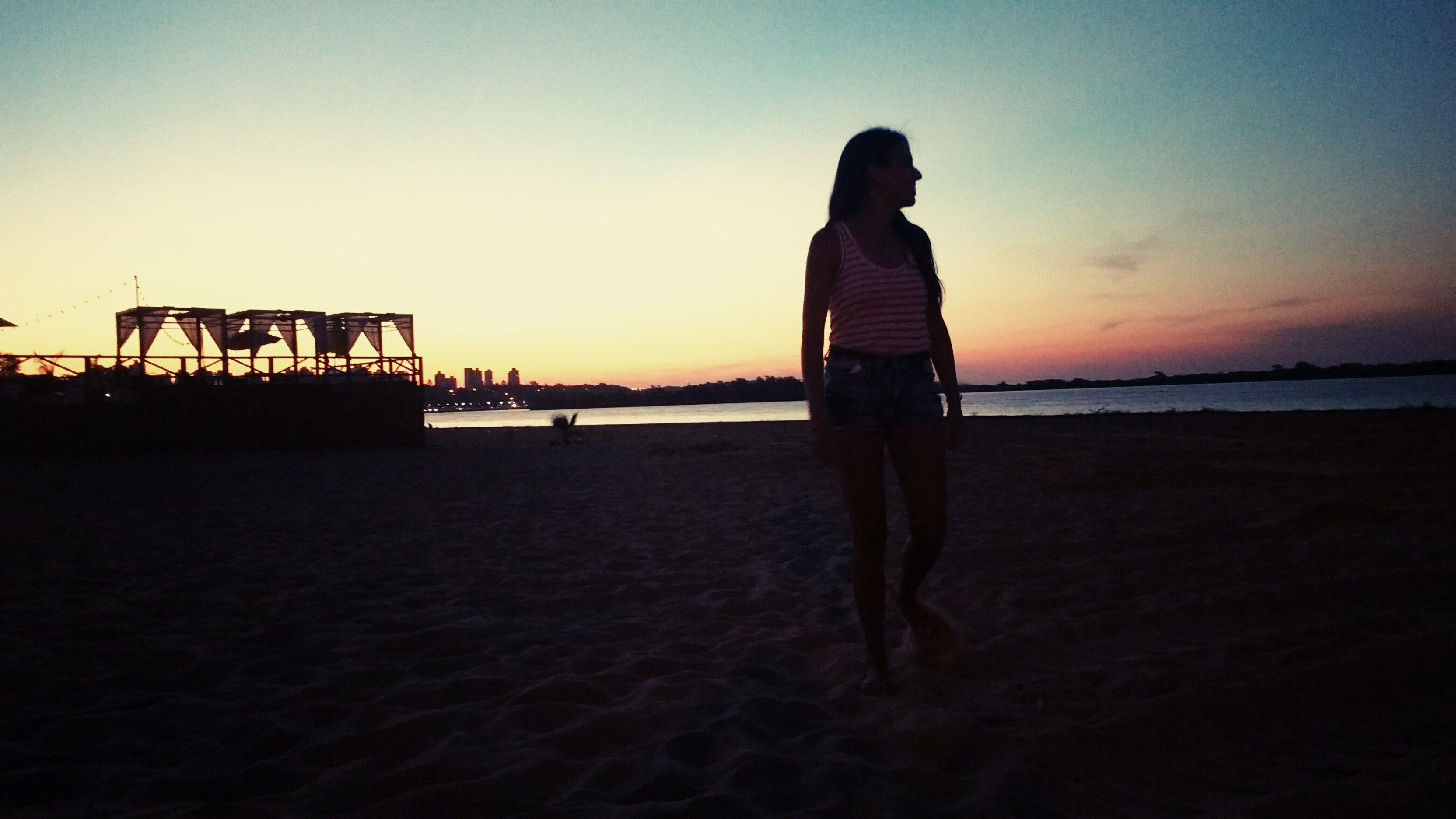 Sonríe, vale la pena ser FELIZ :)
