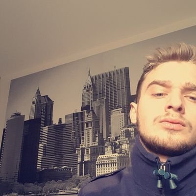 La vie est une chienne.. Ta mère aussi.
⚽🍺