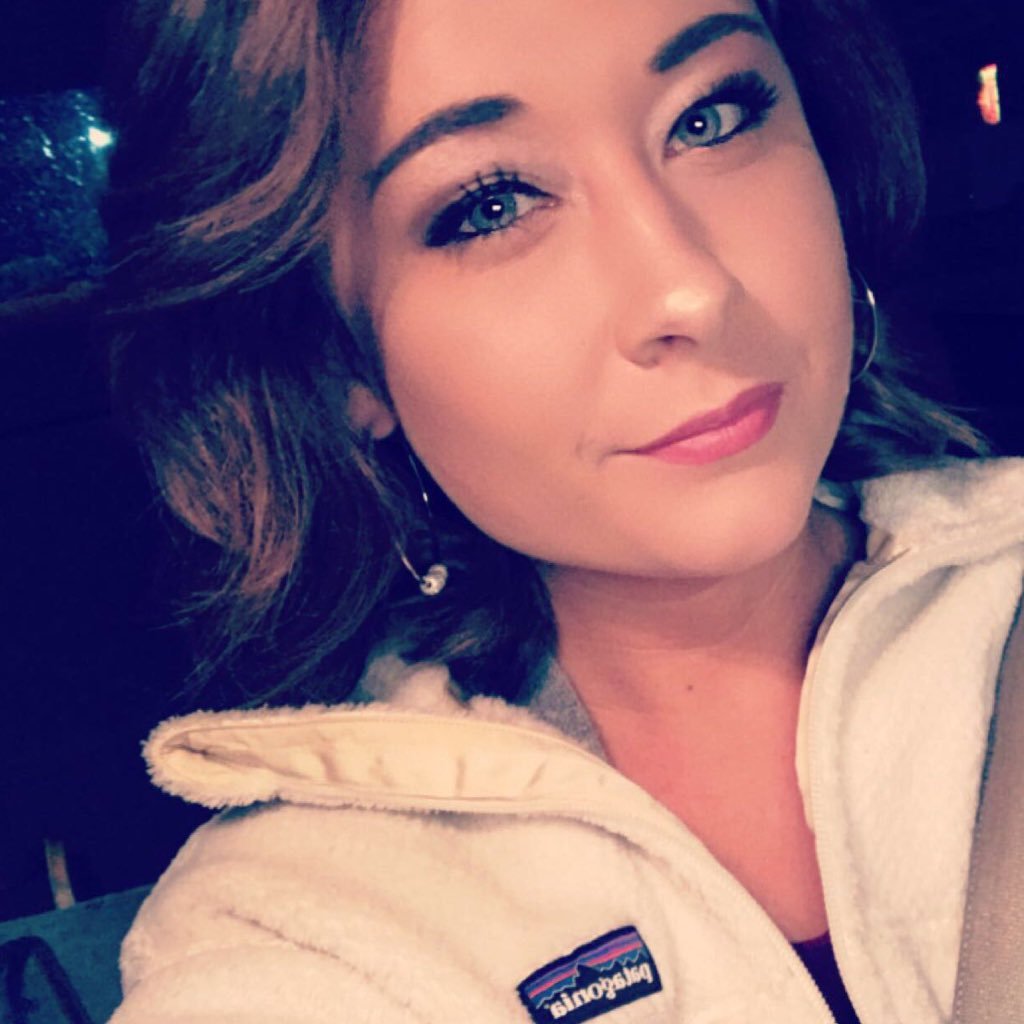 stephweeks17's profile picture. 