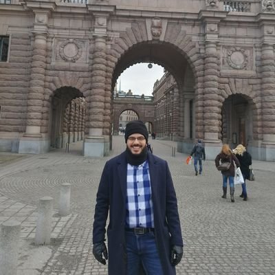 Momans92's profile picture. Direction is as important as speed! Loves to do business and the people around it! 😌😌