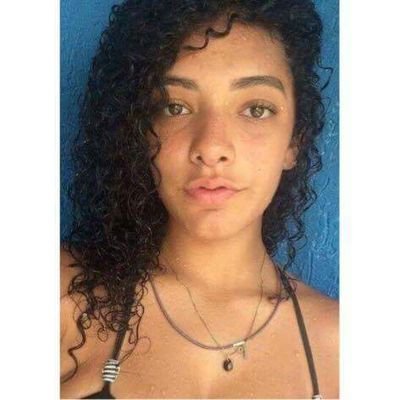 _danizinha15's profile picture. Belieber 🐚 everything that is new attracts me, if you have adrenaline vish .. I'm in 🛫