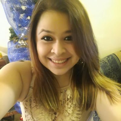 GloriMcnally's profile picture. Licenciada de Comunicación en mercadeo y periodista.
 Amante de la naturaleza, animales y de la vida....