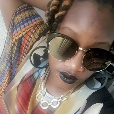 LadjSs's profile picture. Life is sO Hard...