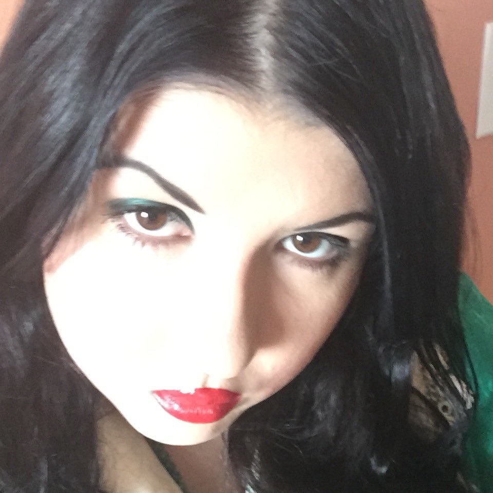 Masharazz1's profile picture. I'm an aspiring singer and music major at umass Boston. I love shopping, reading good books and traveling ( maybe I can do some singing tours in the future ?)